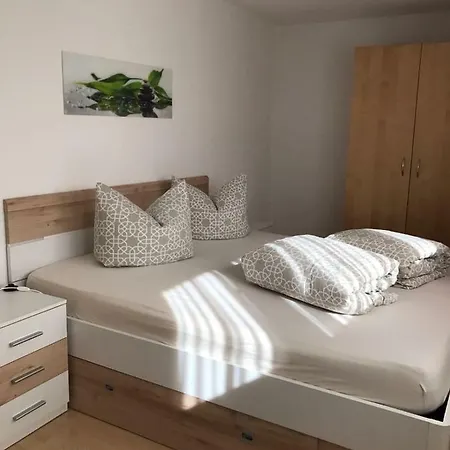 Chasa Furtuena Lägenhet